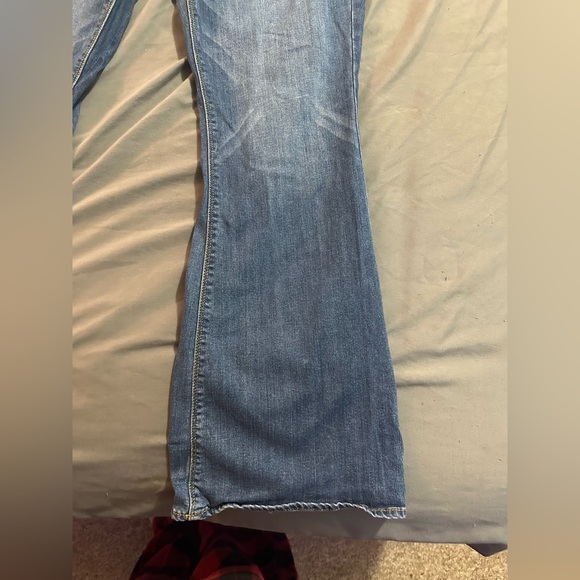 Women's Blue Jeans - Picture 3 of 9